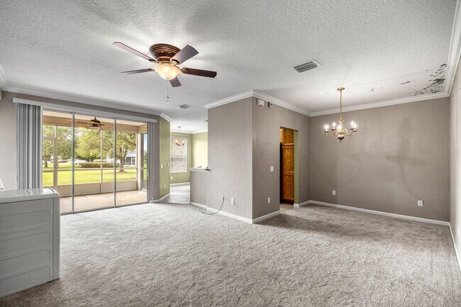 Building Photo - 4555 SW 52nd Cir