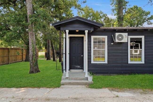 Building Photo - 8034 Record St