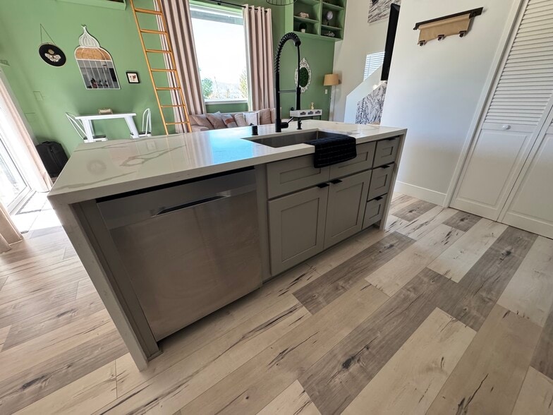 Building Photo - 22120 Rolling Ridge Dr