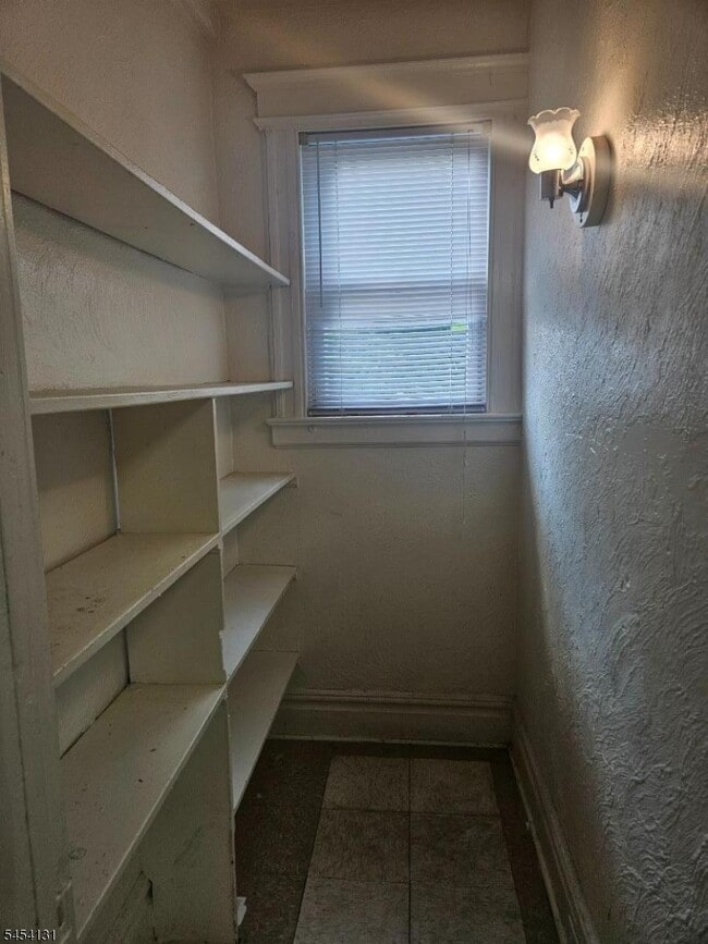 Building Photo - 275 S Burnet St