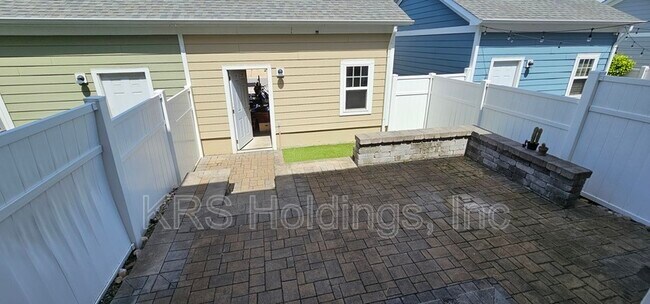 Building Photo - 918 Hillside Ave
