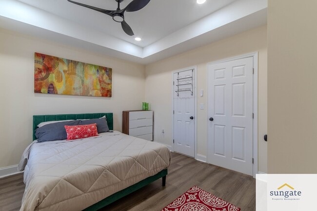 Building Photo - 1516 N Patterson Park Ave