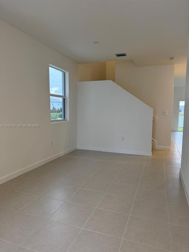 Building Photo - 35844 SW 178th Ct