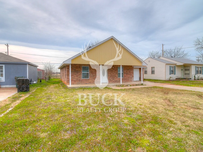Building Photo - 1201 Stansell Dr