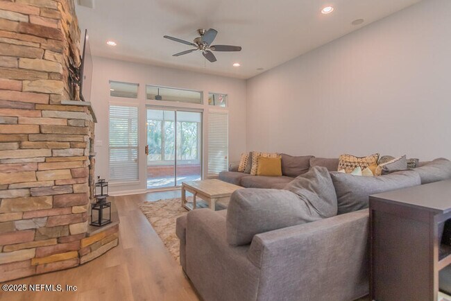Building Photo - 12048 Saverio Ln