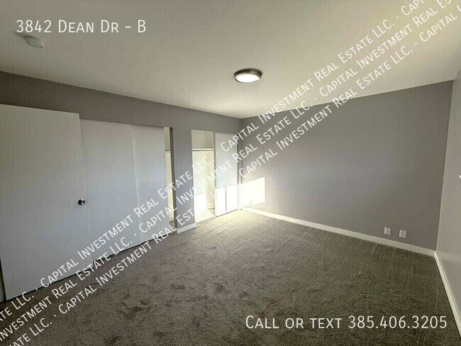 Building Photo - 3842 Dean Dr