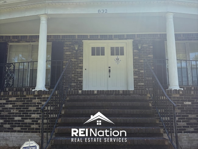 Building Photo - MASSIVE BESSEMER RENTAL! 4BR/2.5BA | High Ceilings & Brick Fireplace | 2-Car Garage!