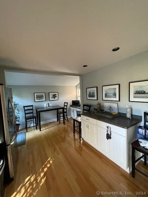 Building Photo - 402 Riverside Dr