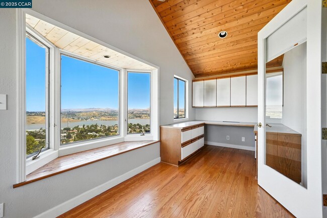 Building Photo - 267 Duperu Dr