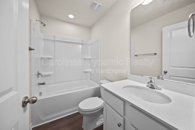 Building Photo - 711 Lackey St