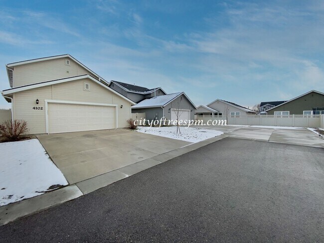 Building Photo - Beautiful Home in Quiet Neighborhood