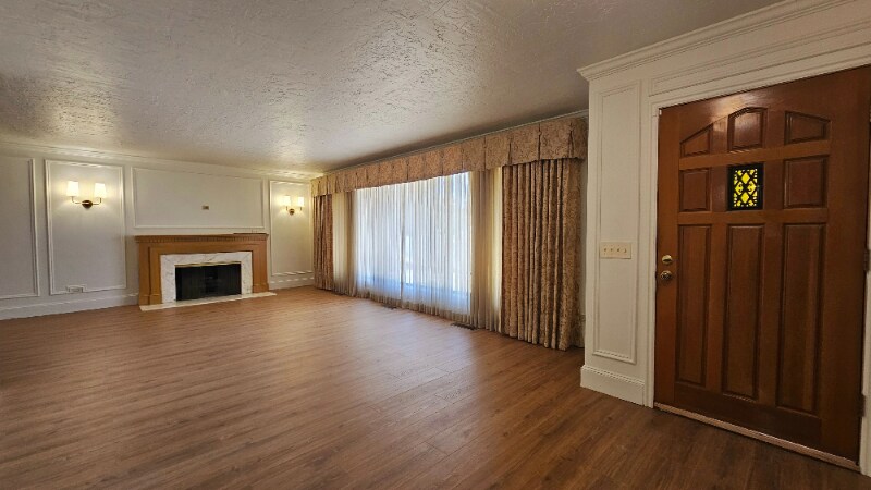 Building Photo - 728 W 800 S