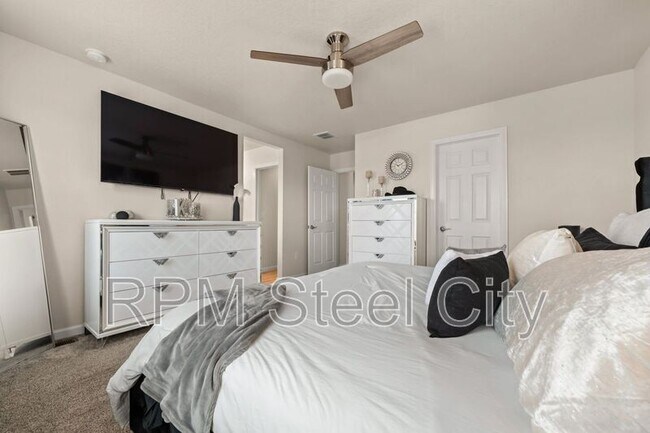 Building Photo - 1905 Manassa St