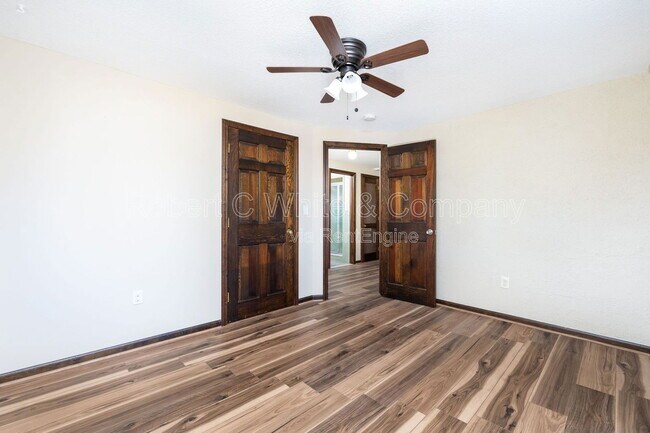 Building Photo - 42 Valley View Ln