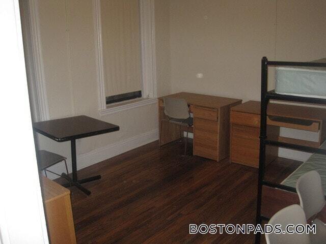 Building Photo - 109 St Stephen St