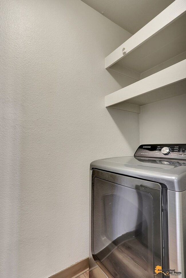 Building Photo - Charming 3 Bedroom Ranch Style Home in East Anchorage