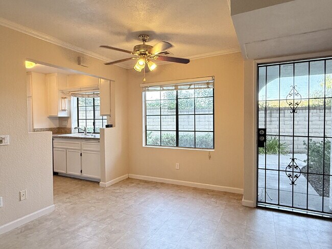 Building Photo - Inviting Rancho Peñasquitos Condo with Poo...