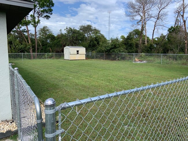 Building Photo - 725 Archie Summers Rd