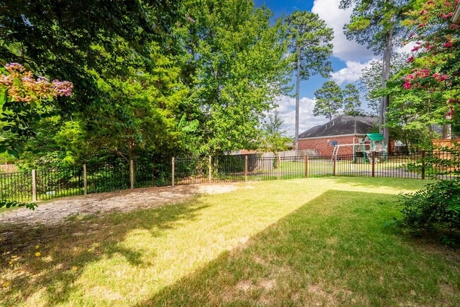 Building Photo - Updated 4BR/2BA One-Level Home on Maumelle Cul-de-Sac — Trail Access