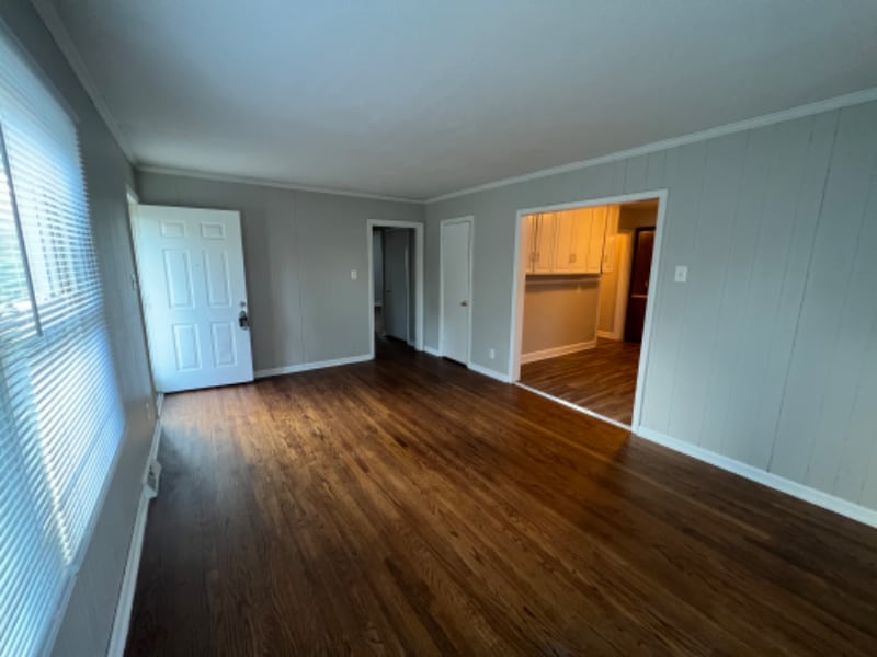 Building Photo - 2132 Martin St