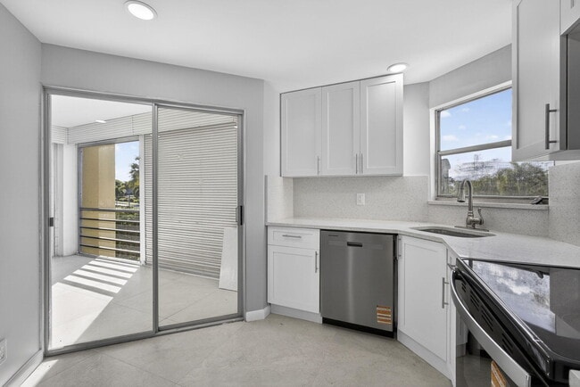Building Photo - 3590 Via Poinciana