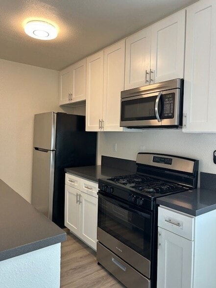 Building Photo - 145 Canton St. #11