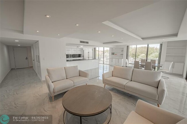 Building Photo - 468 Golden Isles Dr