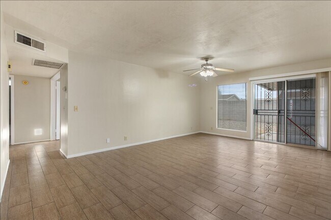 Building Photo - Spectacular Updates, 3 Bedroom 2 Bath