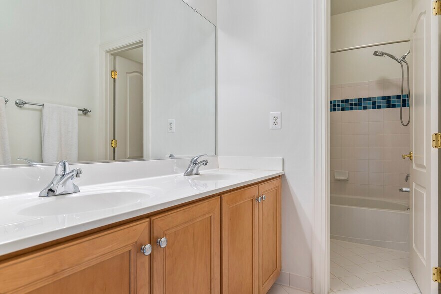 Building Photo - 4522 Mixed Willow Pl