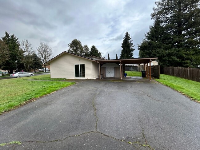 Building Photo - HOP16780