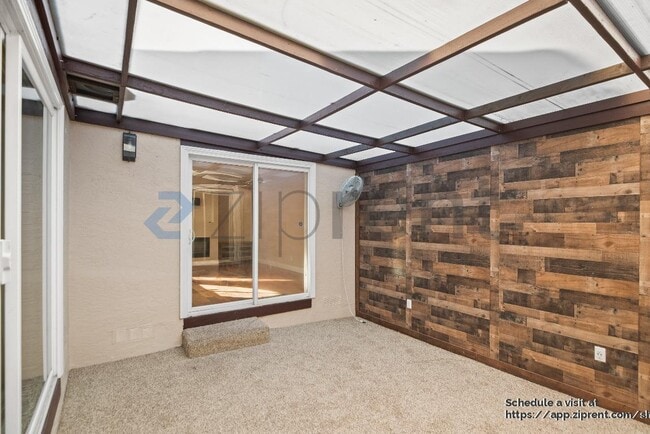 Building Photo - 41098 Bairo Ct