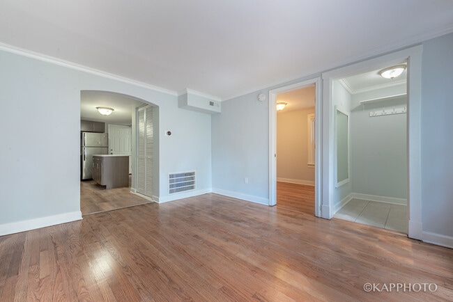 Building Photo - 3108 N St Louis Ave