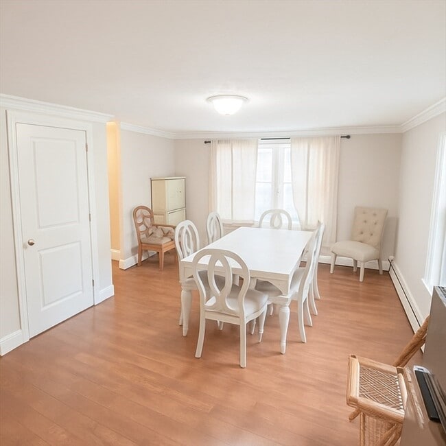 Building Photo - 9 Summer St