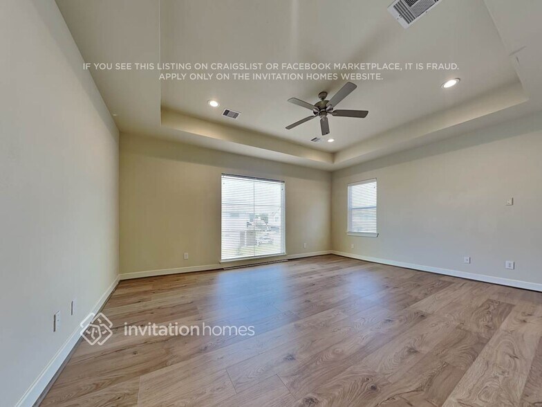 Building Photo - 10410 Executive Lake Dr