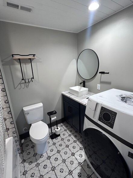 Building Photo - 101 Court St