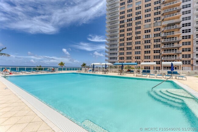 Building Photo - 3900 Galt Ocean Dr