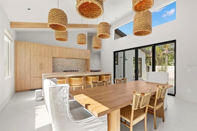 Building Photo - 150 51st St N