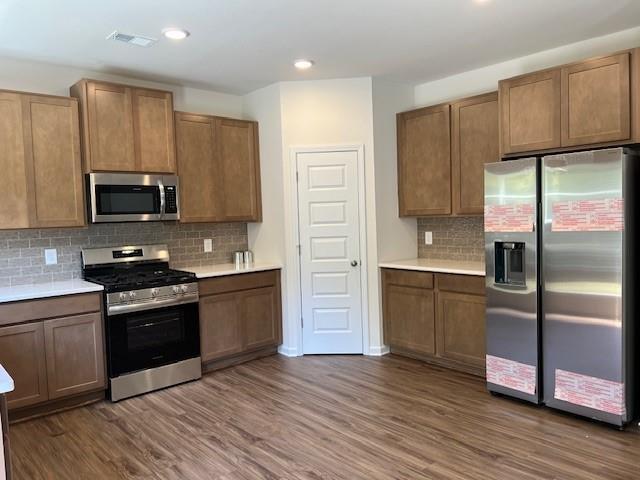 Building Photo - 409 Deven Dr