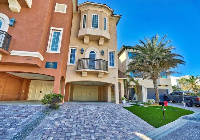 Primary Photo - Gulf-Front Luxury Townhouse | 4 Bedrooms +...