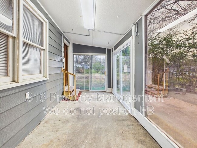 Building Photo - 11307 E 77th Terrace