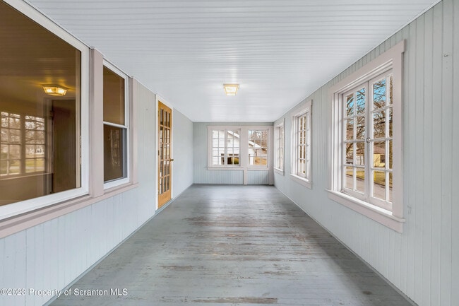 Building Photo - 517 Highland Ave