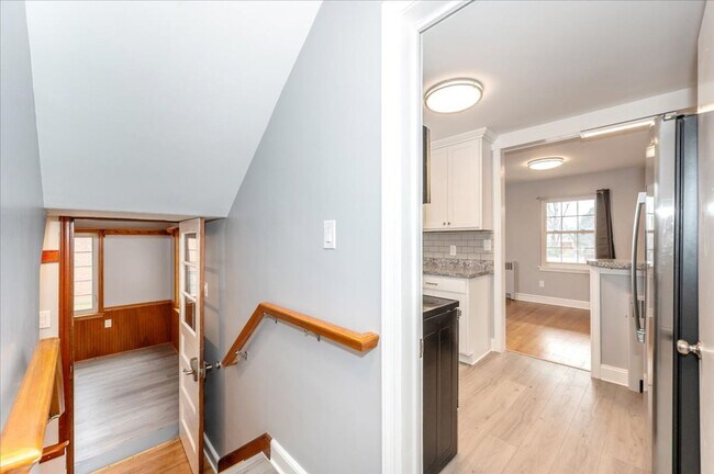 Building Photo - 116-118 Linden Avenue