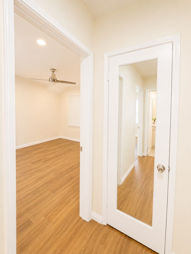Building Photo - 2157 W 109th Pl