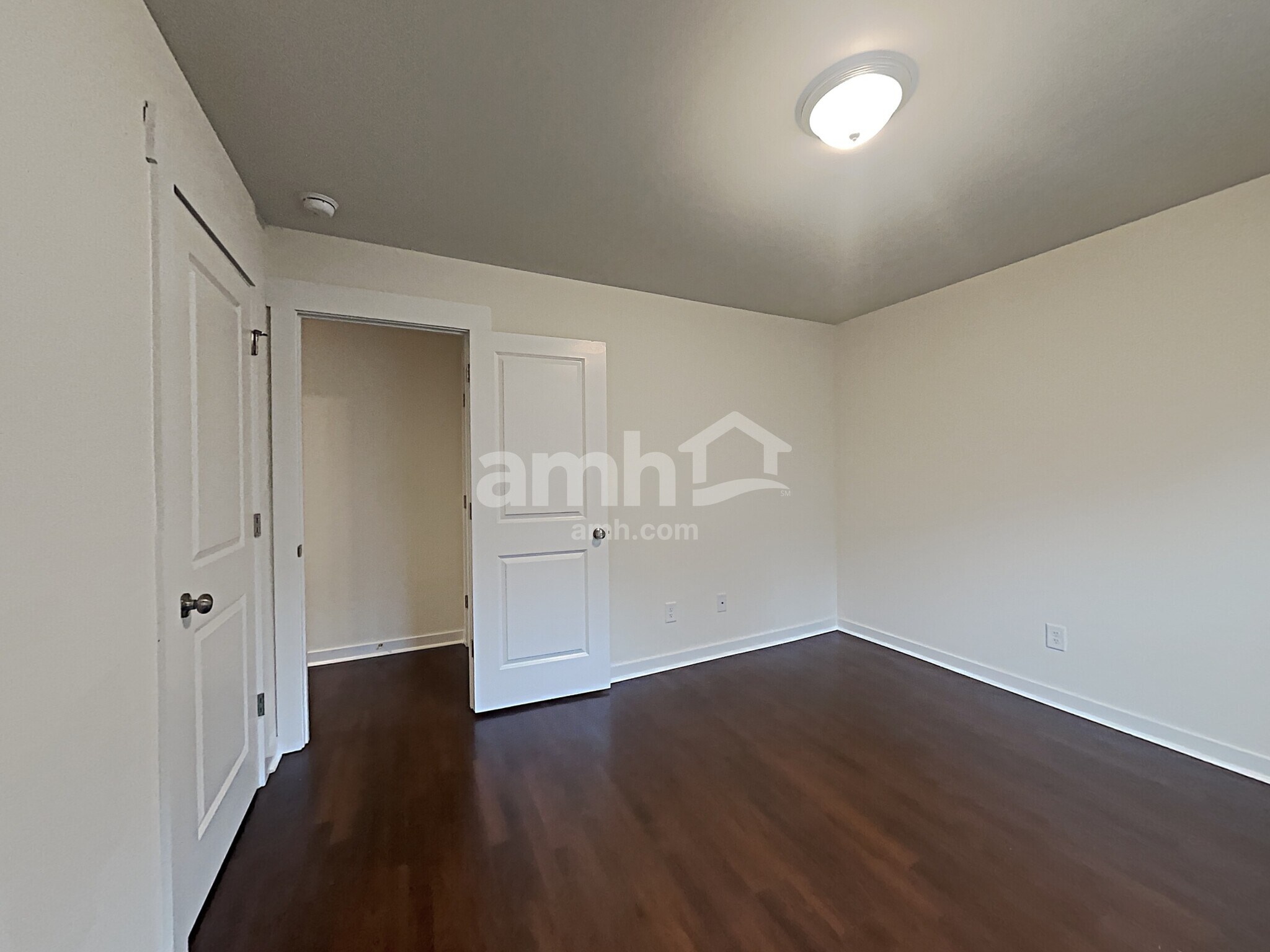 Building Photo - 467 Camp dr