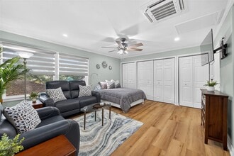 Building Photo - 407 Fairbanks St