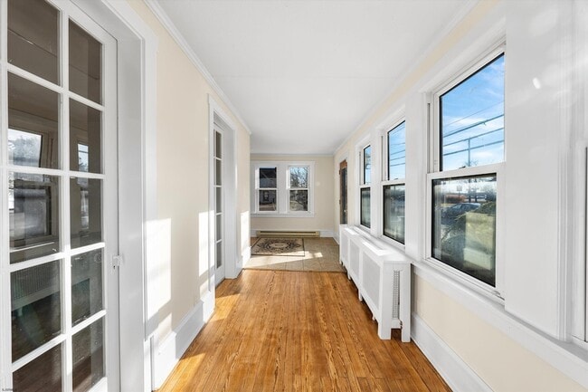 Building Photo - 616 W Ocean Heights Ave