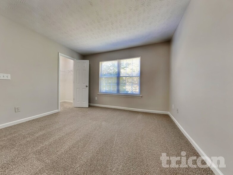 Building Photo - 2794 Evanston Ct