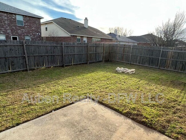 Building Photo - 3849 Irish Setter Dr