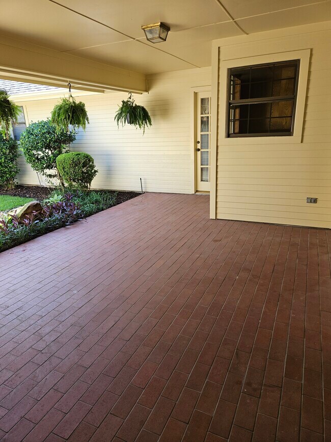 Building Photo - 3913 Davis Cir