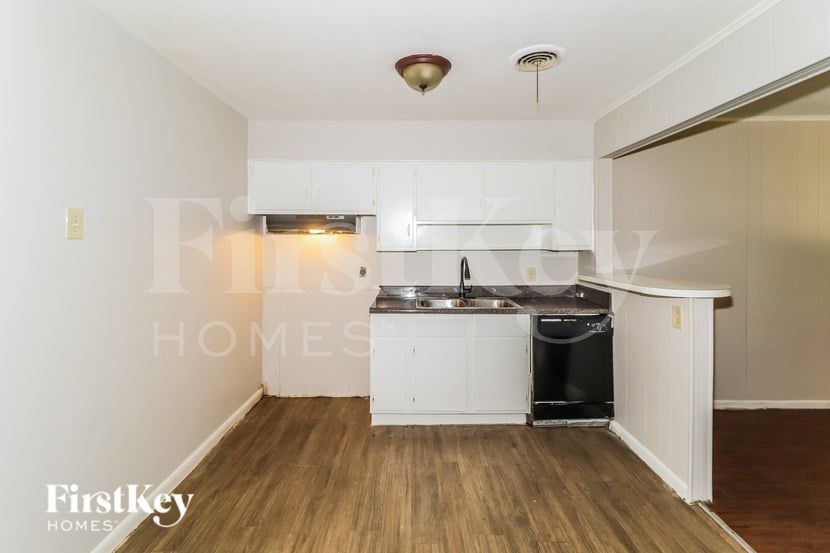 Building Photo - 1769 Sugarloaf St